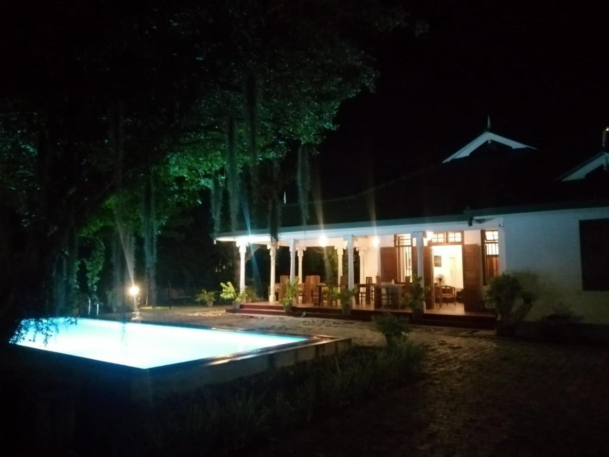 Tranquility Guest House Hikkaduwa Buitenkant foto