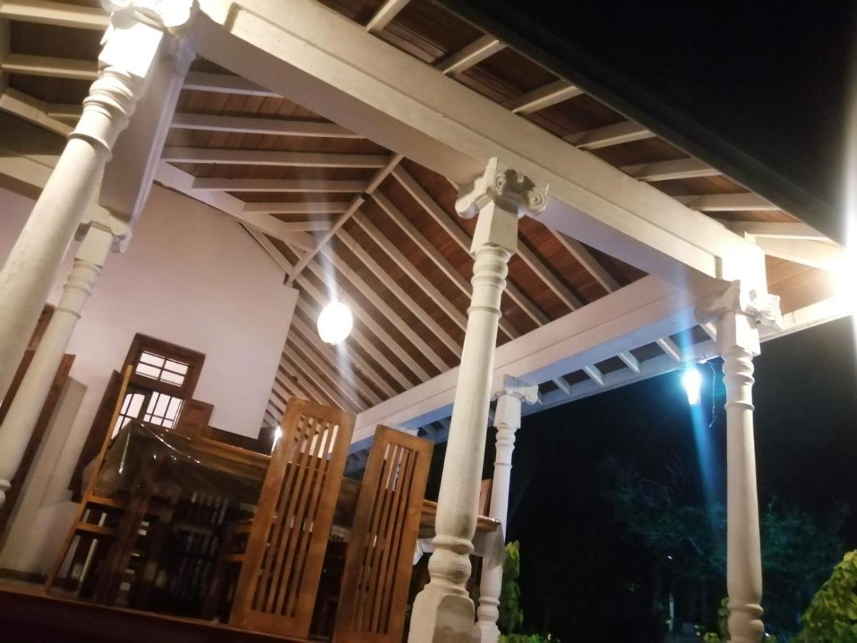 Tranquility Guest House Hikkaduwa Buitenkant foto