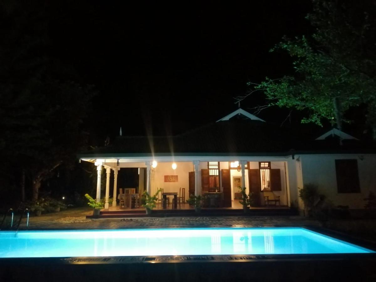 Tranquility Guest House Hikkaduwa Buitenkant foto