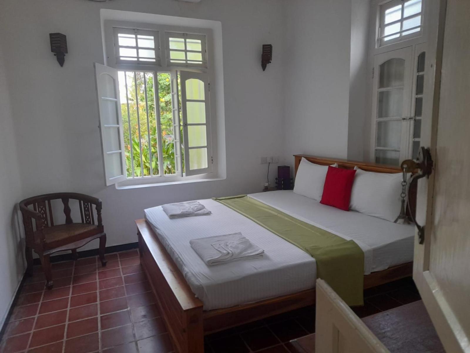 Tranquility Guest House Hikkaduwa Buitenkant foto