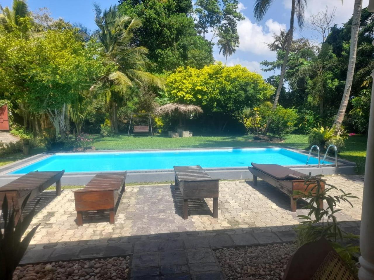 Tranquility Guest House Hikkaduwa Buitenkant foto