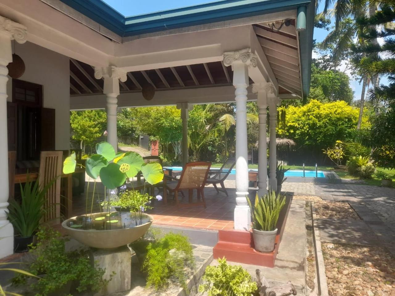 Tranquility Guest House Hikkaduwa Buitenkant foto