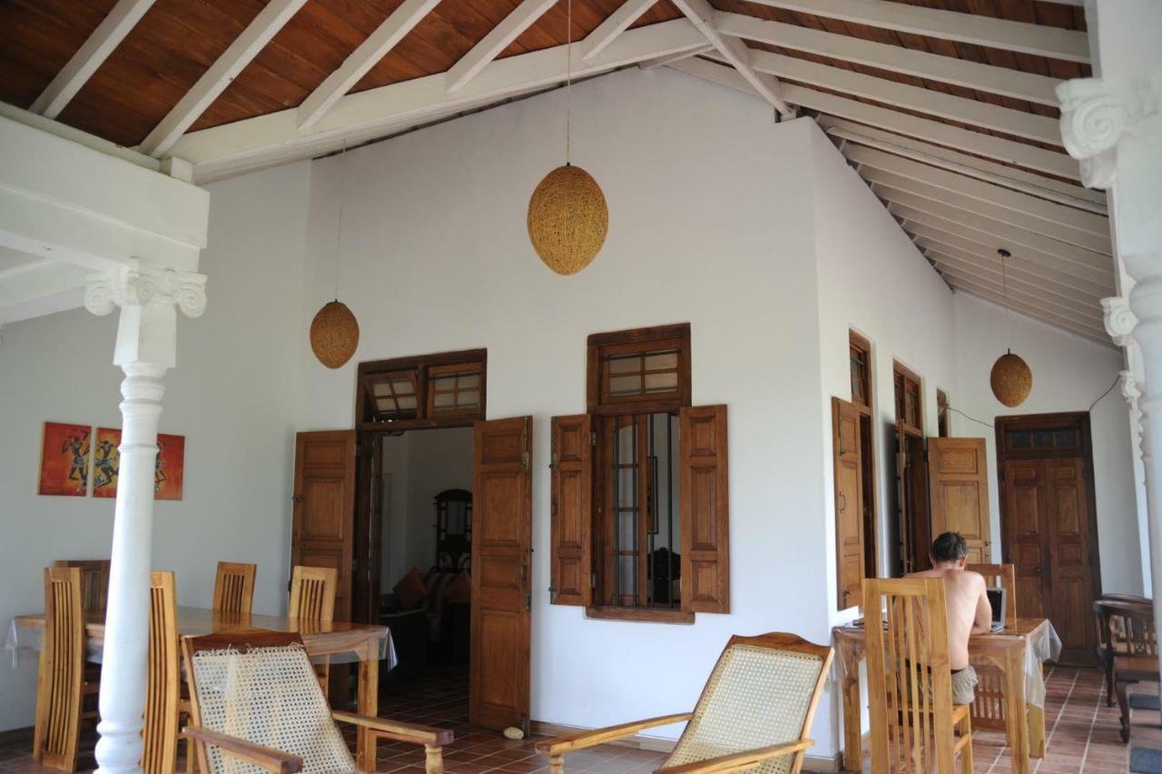 Tranquility Guest House Hikkaduwa Buitenkant foto