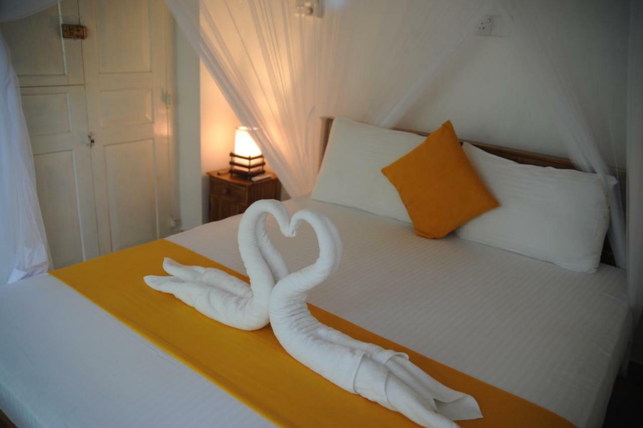 Tranquility Guest House Hikkaduwa Buitenkant foto