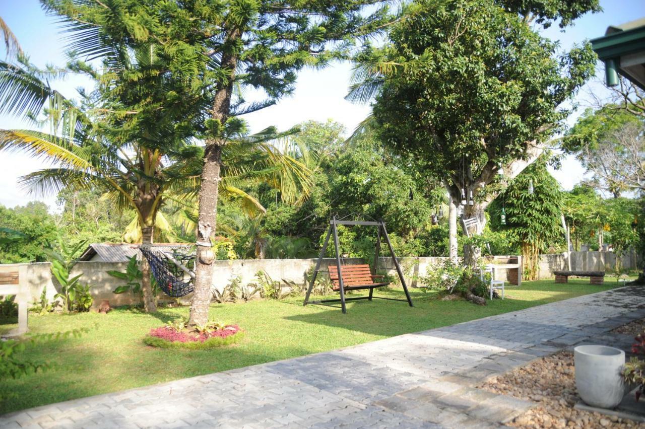 Tranquility Guest House Hikkaduwa Buitenkant foto