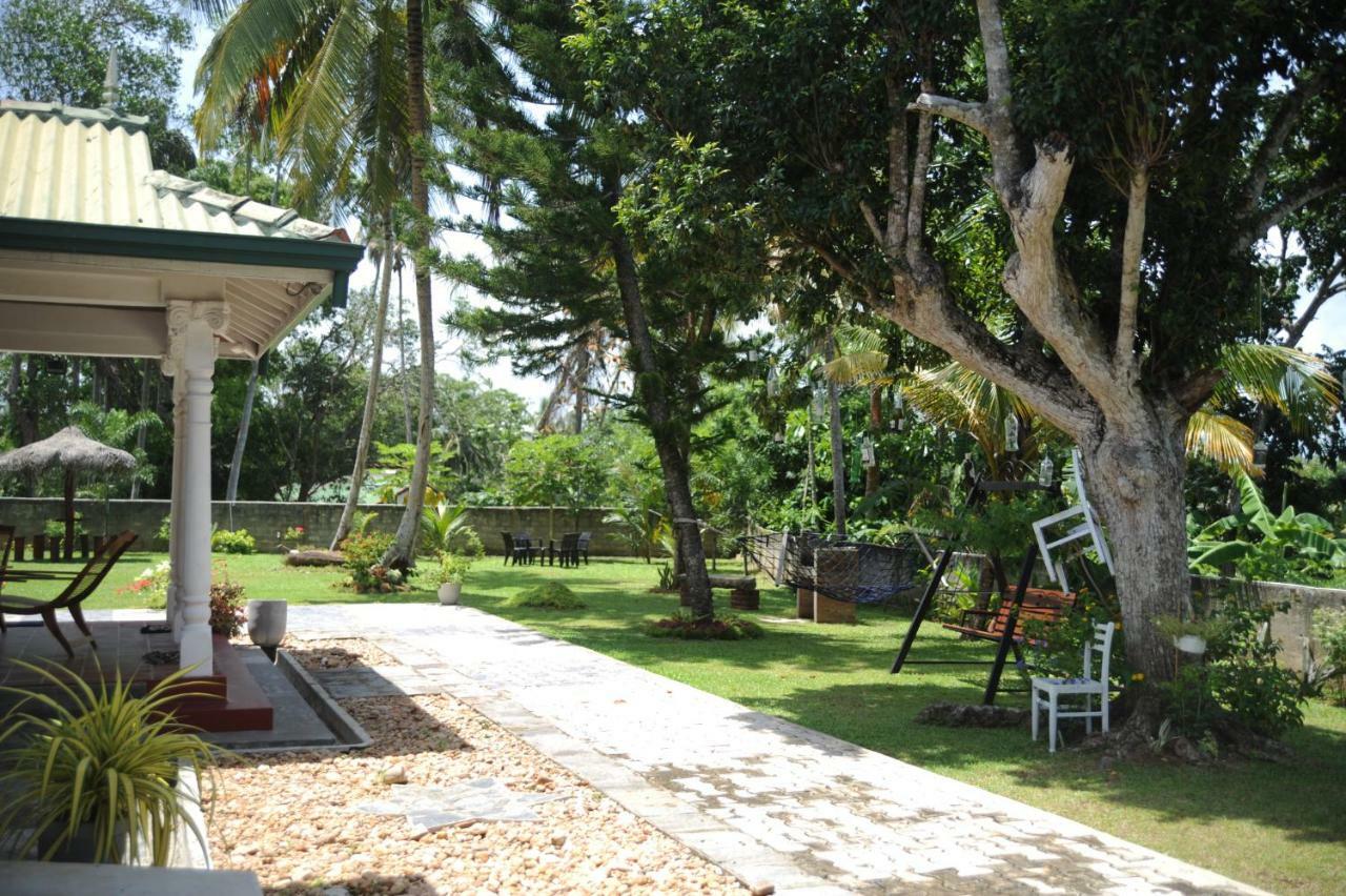 Tranquility Guest House Hikkaduwa Buitenkant foto